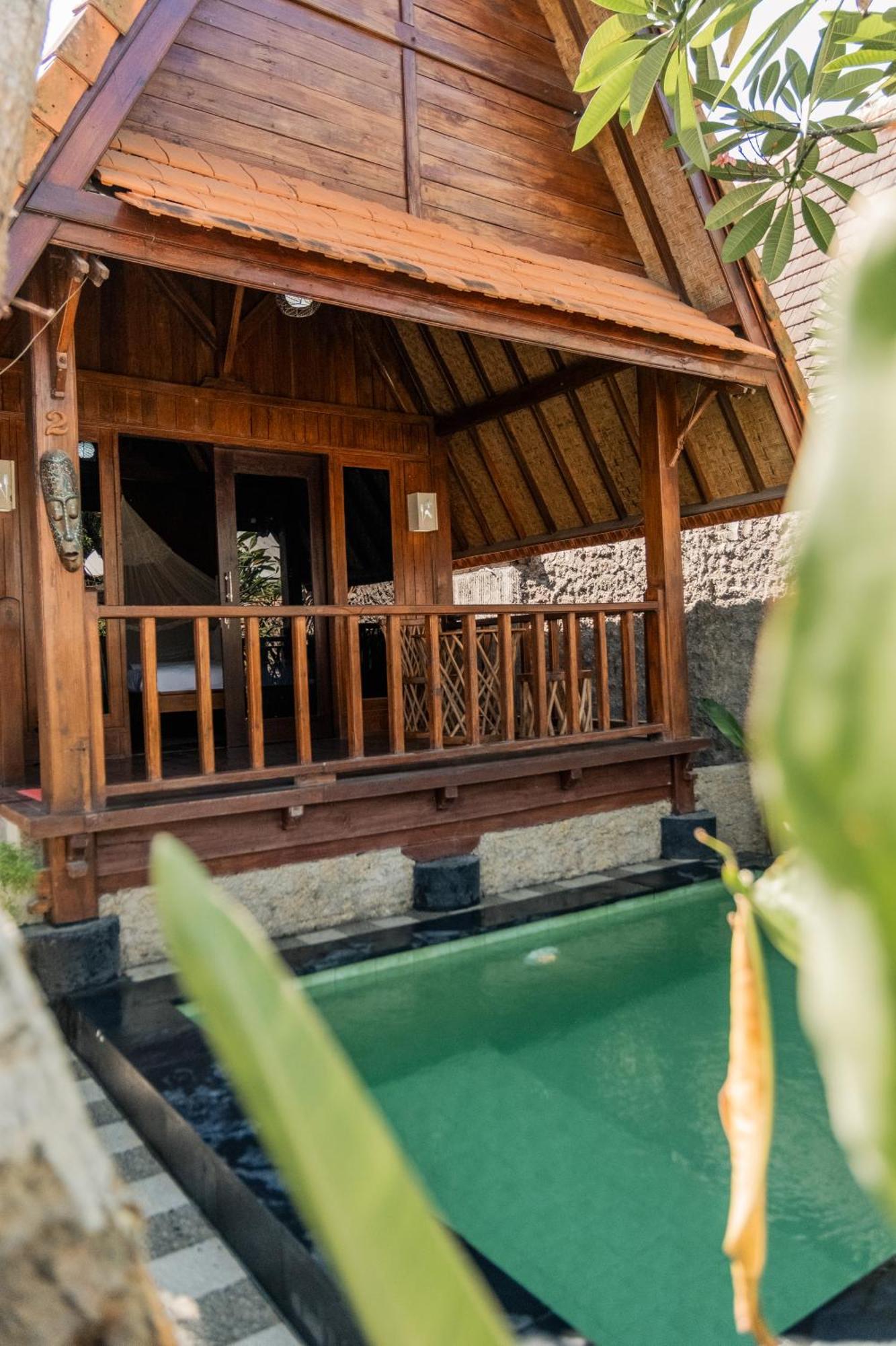 Yoki'S Bungalow Kuta  Exteriör bild